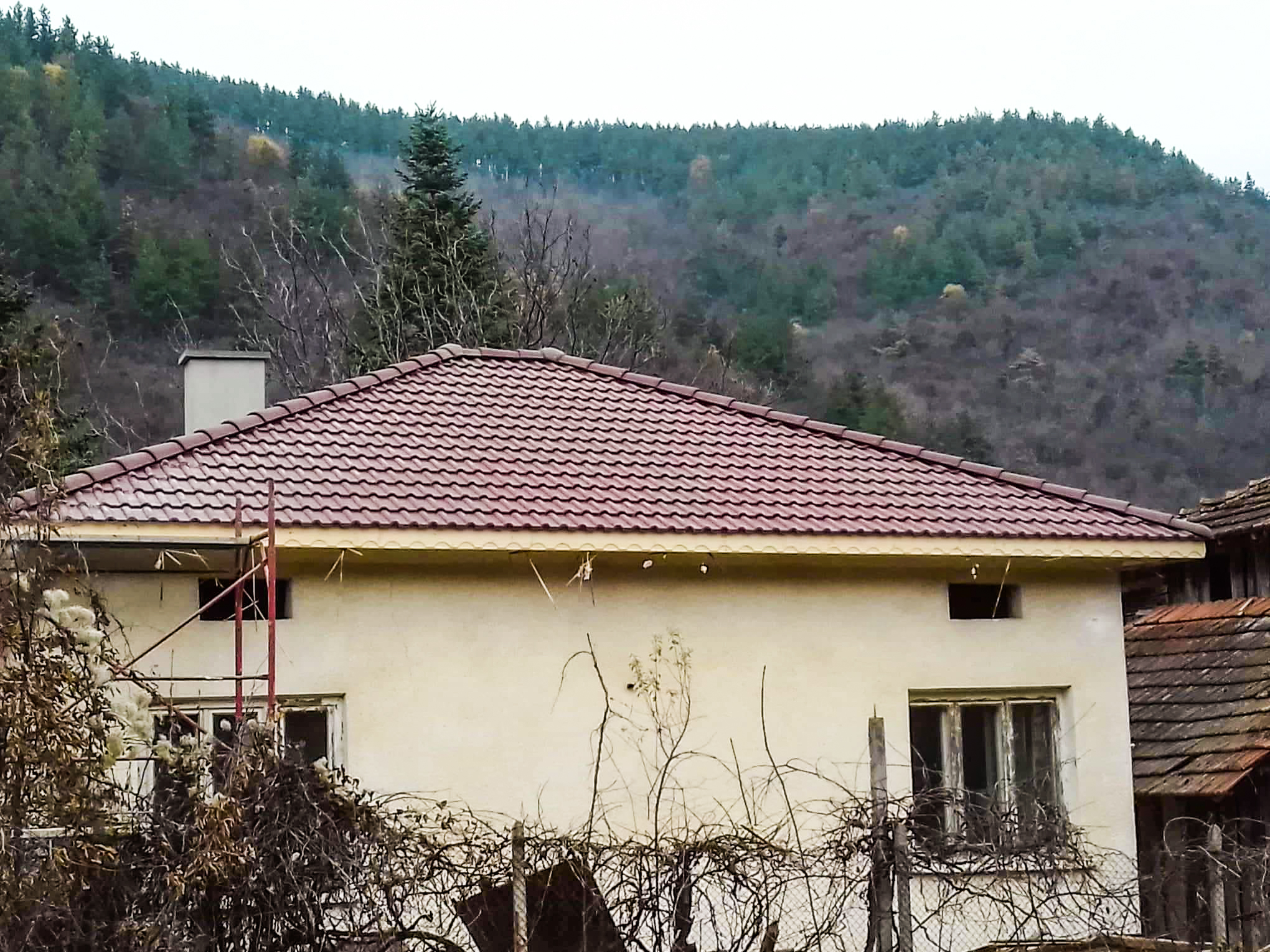 ремонт и изграждане на покрив